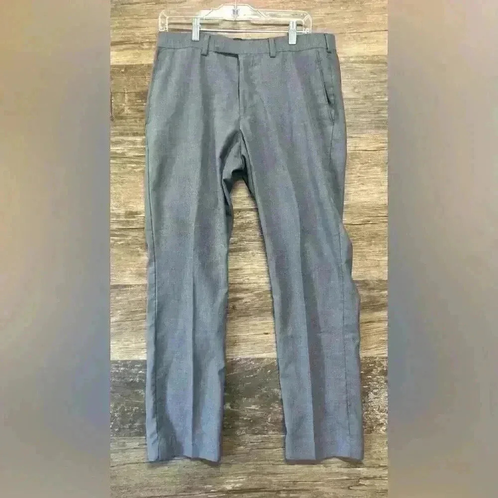 Nordstrom Rack Men's Dress Pants size 33 x 30 - Gray